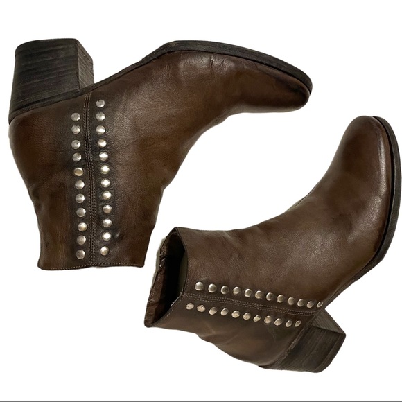 Leather Made in Italy Block Heel Flat Round Rivet Detail Inside Zip Ankle Boot - Picture 4 of 16